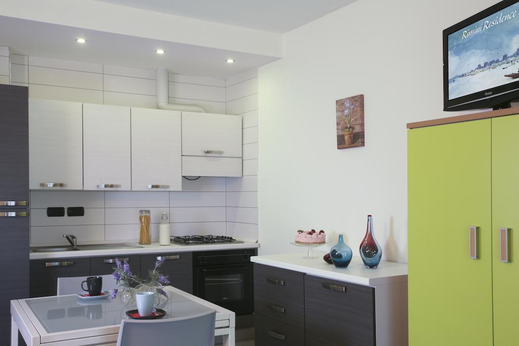 Residence A-More Римини Экстерьер фото