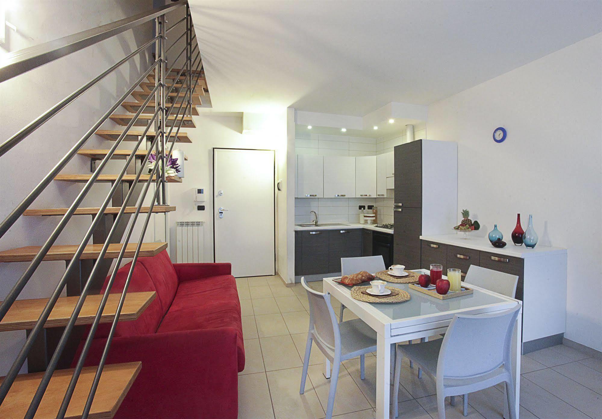 Residence A-More Римини Экстерьер фото